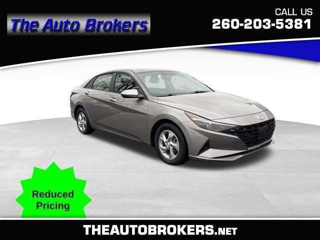 2023 Hyundai Elantra SE