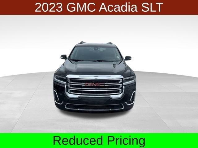 GMC Acadia SLT 2023