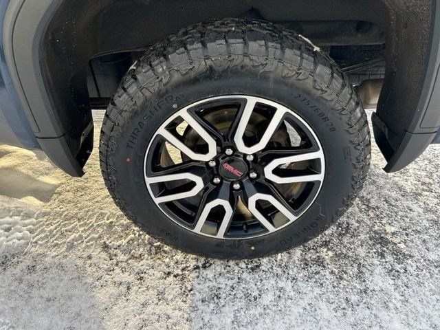 GMC Sierra 1500 AT4 Crew Cab 4WD 2020