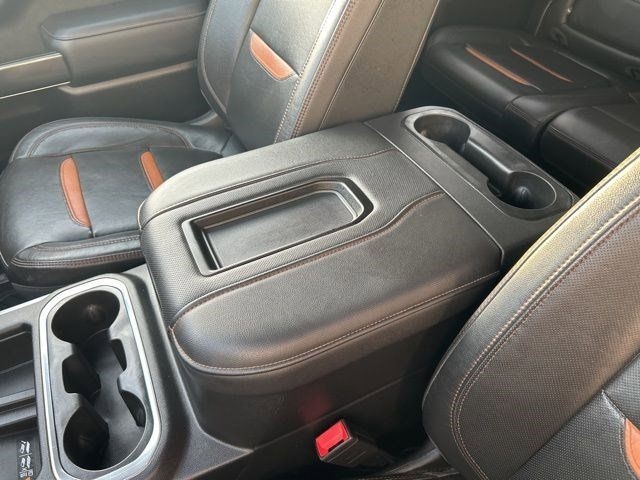 GMC Sierra 1500 AT4 Crew Cab 4WD 2020