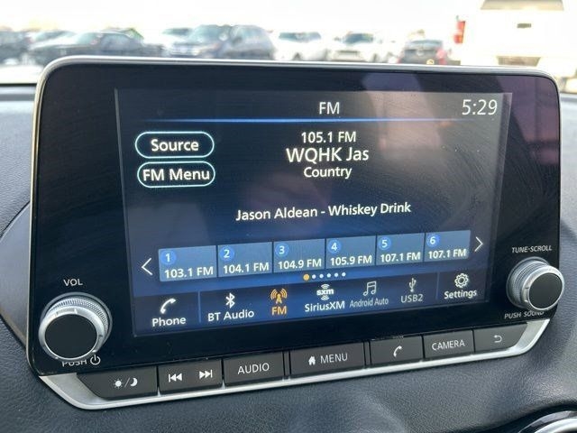 Nissan Sentra SV 2024