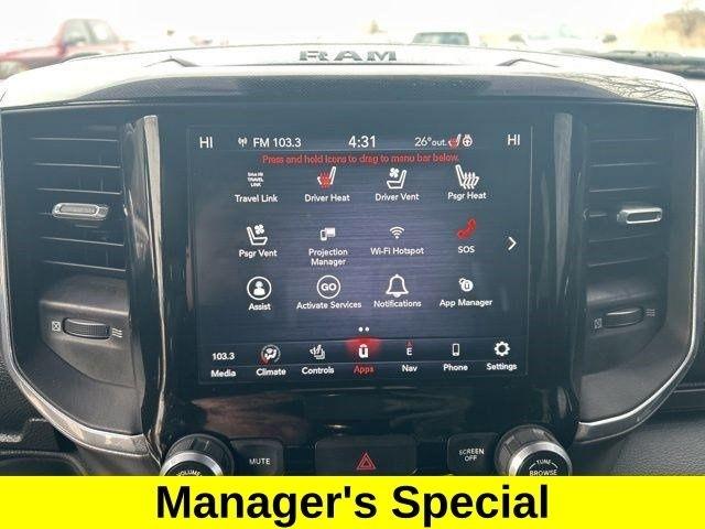 RAM 1500 Laramie Crew Cab 4WD 2021