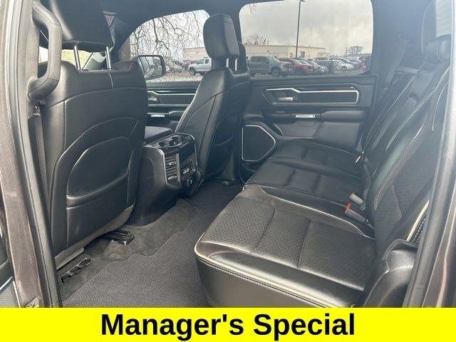 RAM 1500 Laramie Crew Cab 4WD 2021