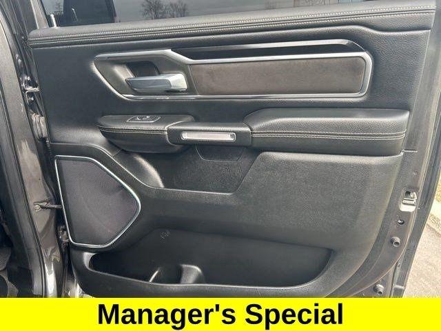 RAM 1500 Laramie Crew Cab 4WD 2021