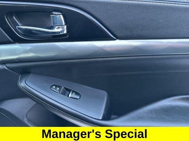 Nissan Maxima 3.5 SV 2020