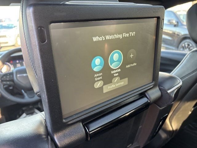 Chrysler Pacifica Limited AWD 2023