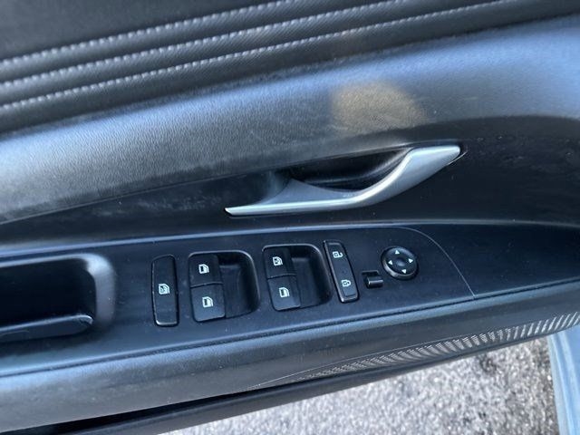 Hyundai Elantra Limited 2022