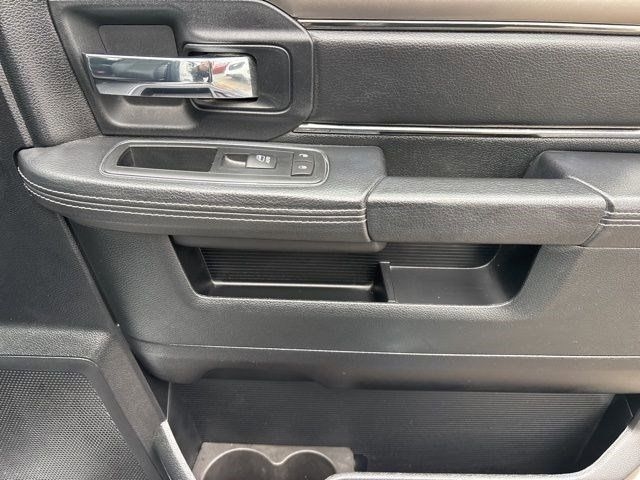 RAM 1500 Sport Crew Cab 4WD 2016