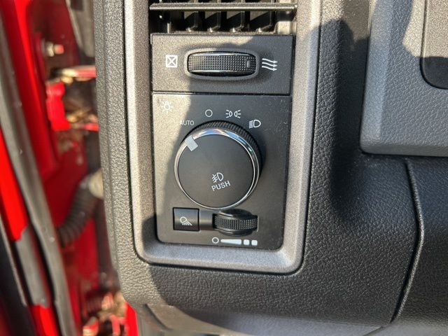 RAM 1500 Classic  2019