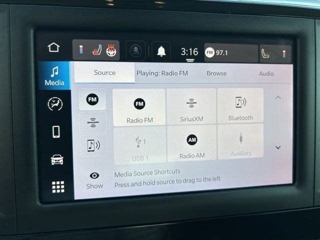 Chrysler Voyager  2023