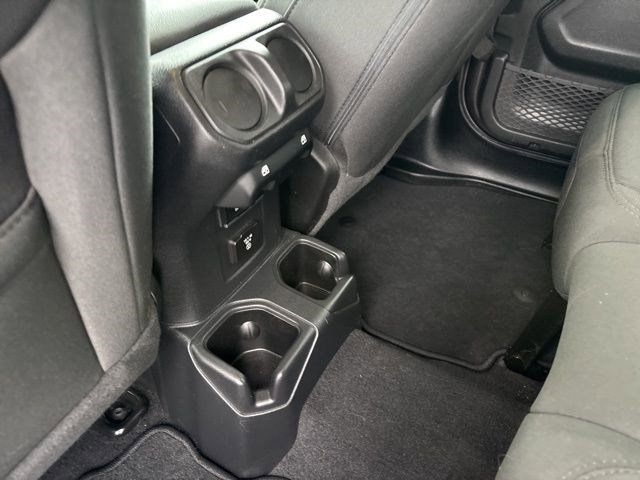 Jeep Wrangler Unlimited Sahara 4WD 2021