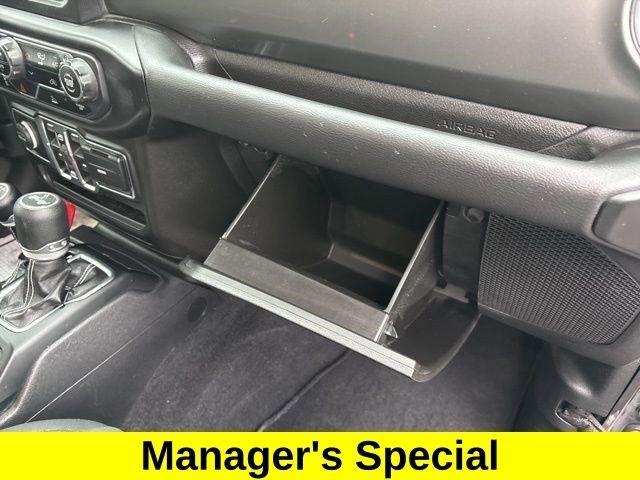 Jeep Wrangler Unlimited Sahara 4WD 2021