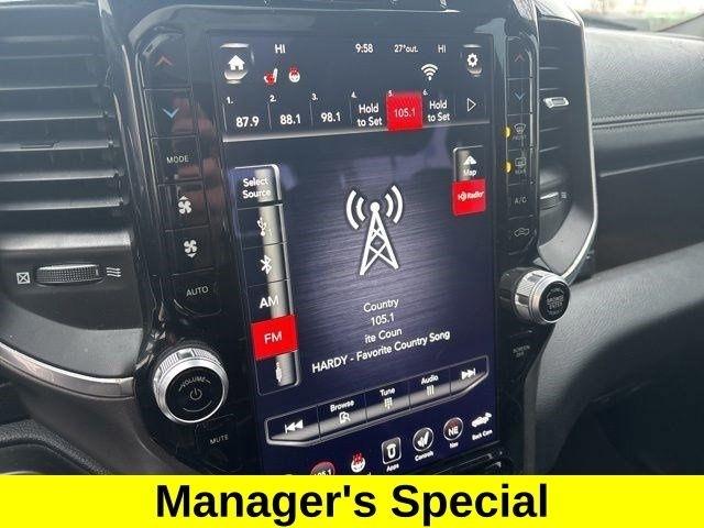 RAM 1500 Laramie Crew Cab 4WD 2021