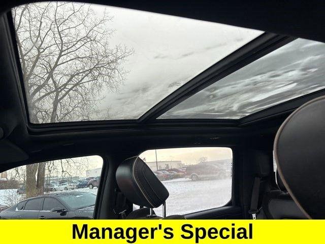 RAM 1500 Laramie Crew Cab 4WD 2021