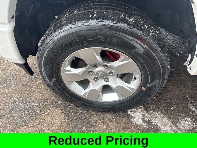 RAM 1500 Laramie Crew Cab 4WD 2021