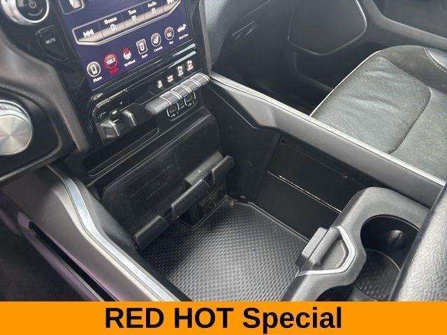 RAM 1500 Laramie Crew Cab 4WD 2021