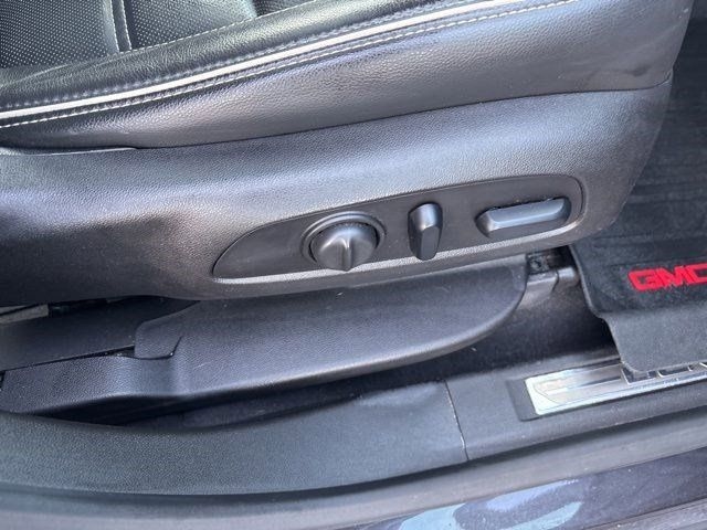 GMC Acadia Denali AWD 2018