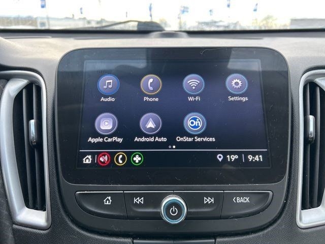 Chevrolet Malibu  2021