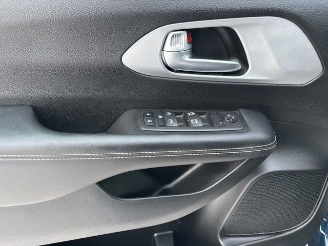 Chrysler Pacifica  2024