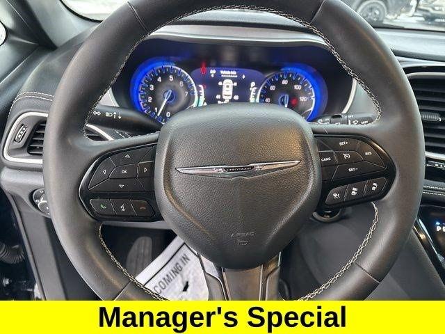 Chrysler Pacifica Touring 2024