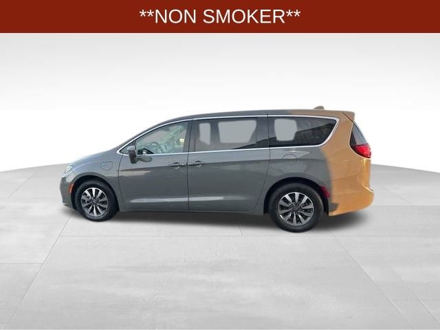 Chrysler Pacifica Hybrid Touring L 2022