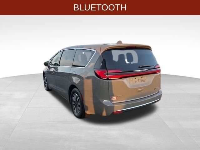 Chrysler Pacifica Hybrid Touring L 2022