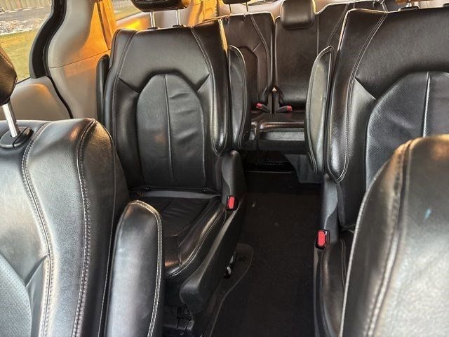 Chrysler Pacifica Hybrid Touring L 2022