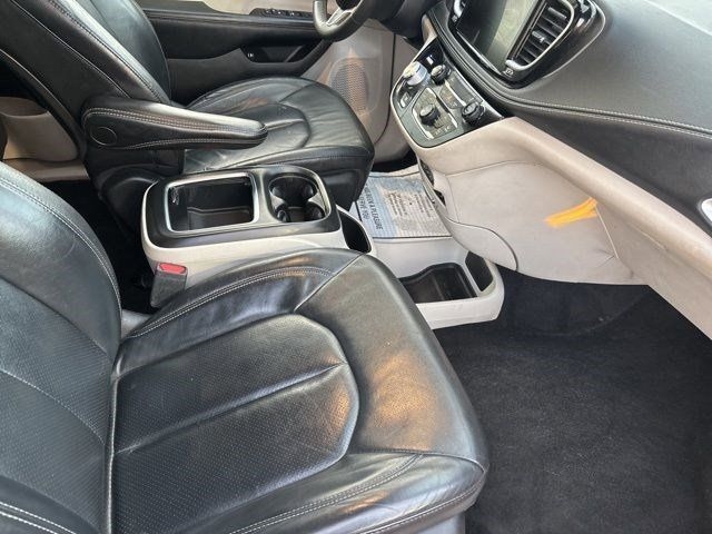 Chrysler Pacifica Hybrid Touring L 2022