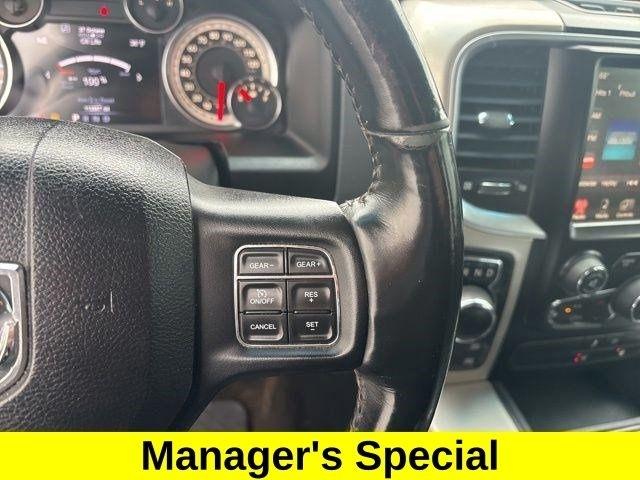 RAM 1500 SLT Crew Cab 4WD 2017