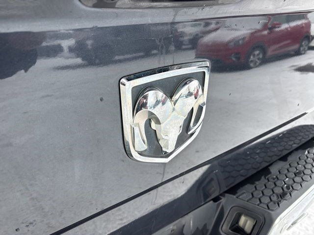 RAM 1500 SLT Crew Cab 4WD 2017