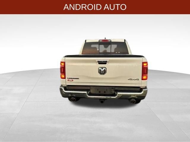 RAM 1500 Laramie Crew Cab 4WD 2022