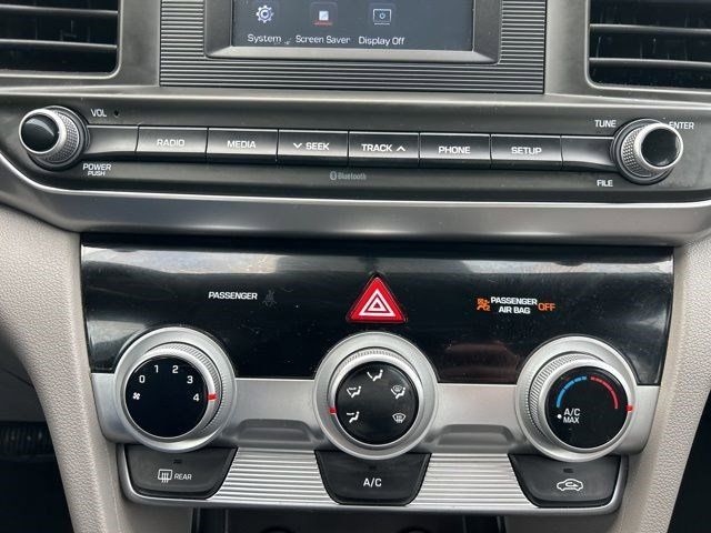 Hyundai Elantra SE 2019