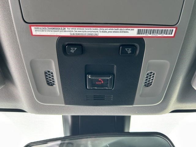 Toyota Camry SE 2022