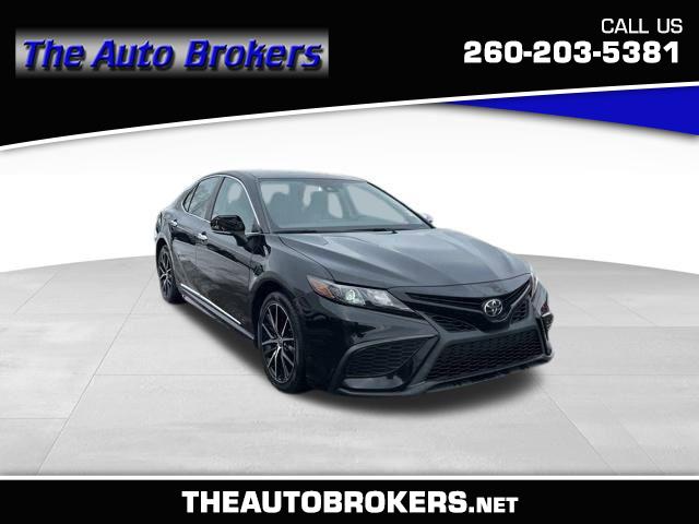 Toyota Camry SE 2022