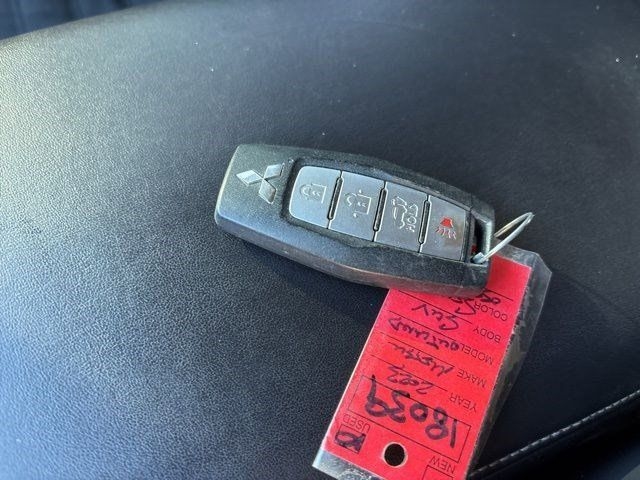 Mitsubishi Outlander SE 4WD 2023