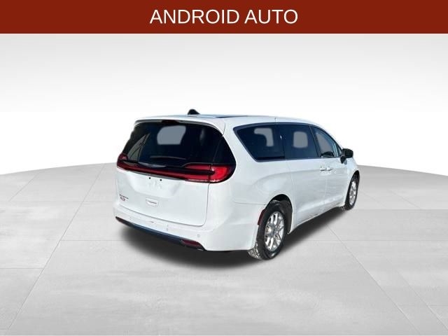 Chrysler Pacifica Touring L 2023