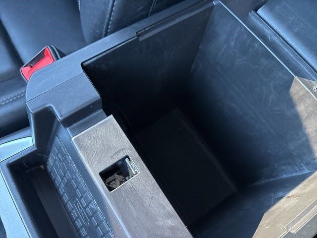 Ford Explorer XLT 4WD 2023