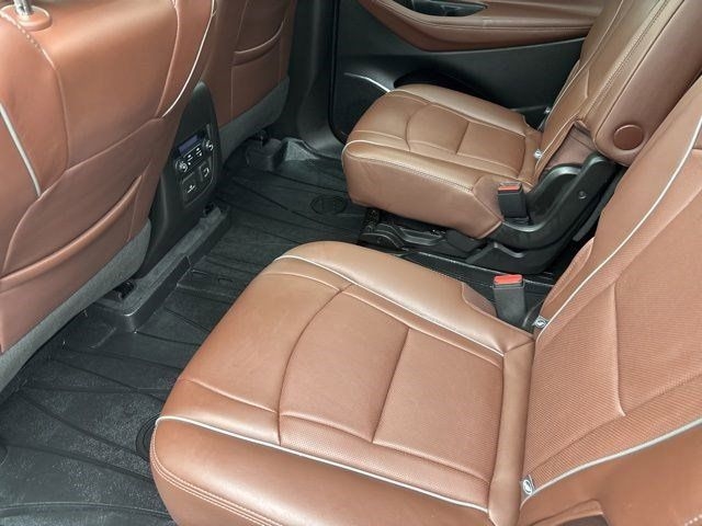 Buick Enclave Avenir AWD 2021