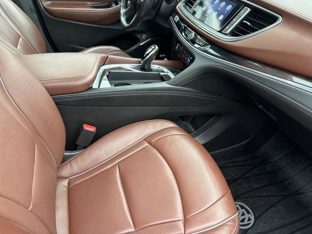 Buick Enclave Avenir AWD 2021