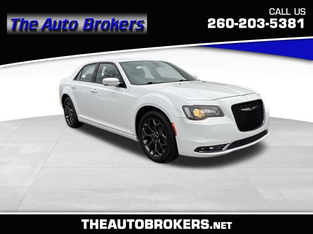 Chrysler 300  2017