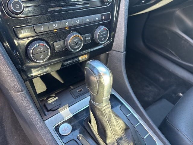 Volkswagen Passat  2020