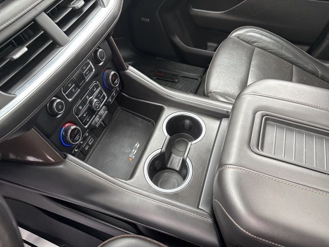 Chevrolet Suburban  2021