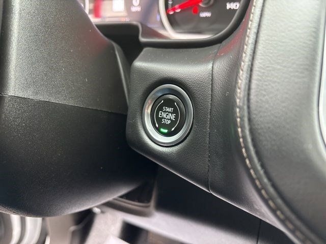 Chevrolet Suburban  2021