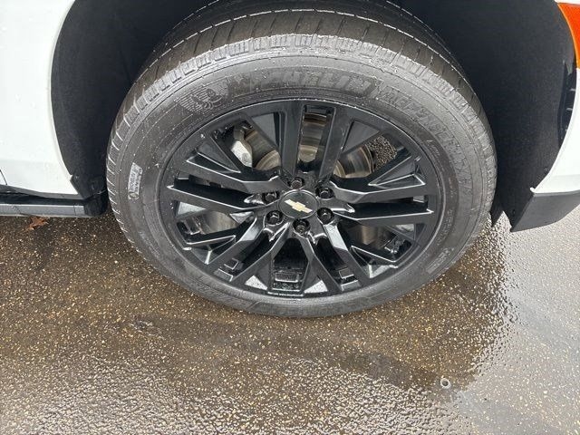 Chevrolet Suburban  2021