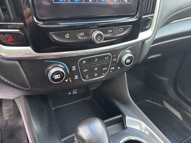 Chevrolet Traverse  2021