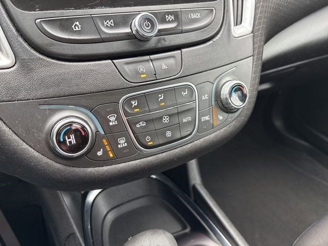 Chevrolet Malibu  2023