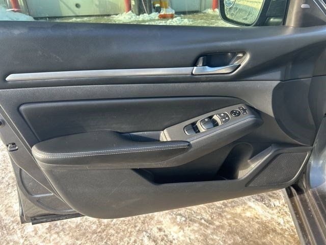 Nissan Altima 2.5 SV AWD 2022