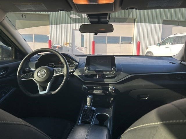 Nissan Altima 2.5 SV AWD 2022