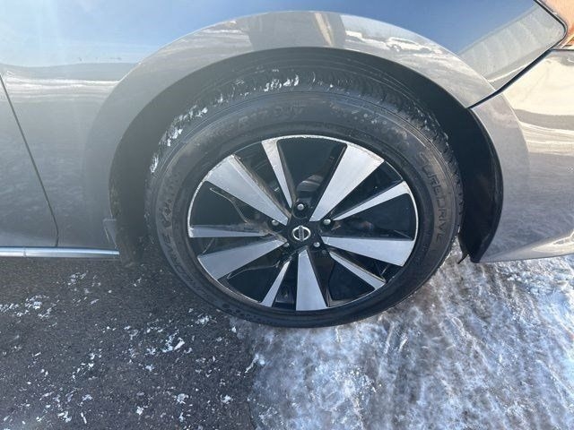 Nissan Altima 2.5 SV AWD 2022