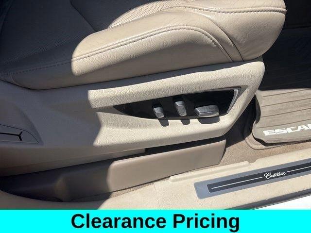 Cadillac Escalade ESV 4WD 4dr Luxury 2018